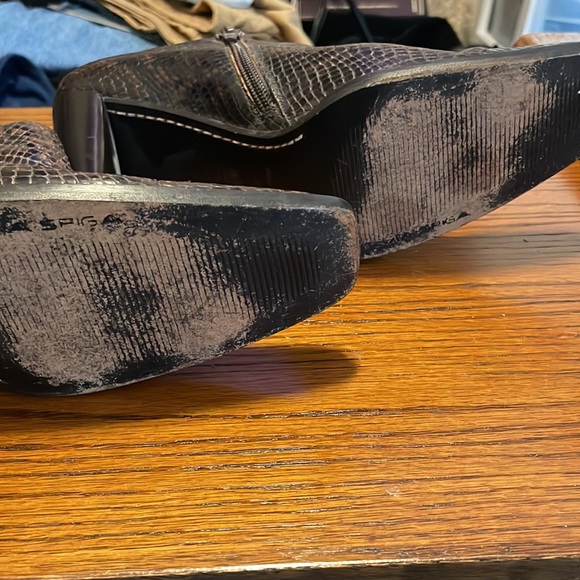 Via spiga snake skin textured booties made in Italy size 8Narrow - Picture 6 of 10